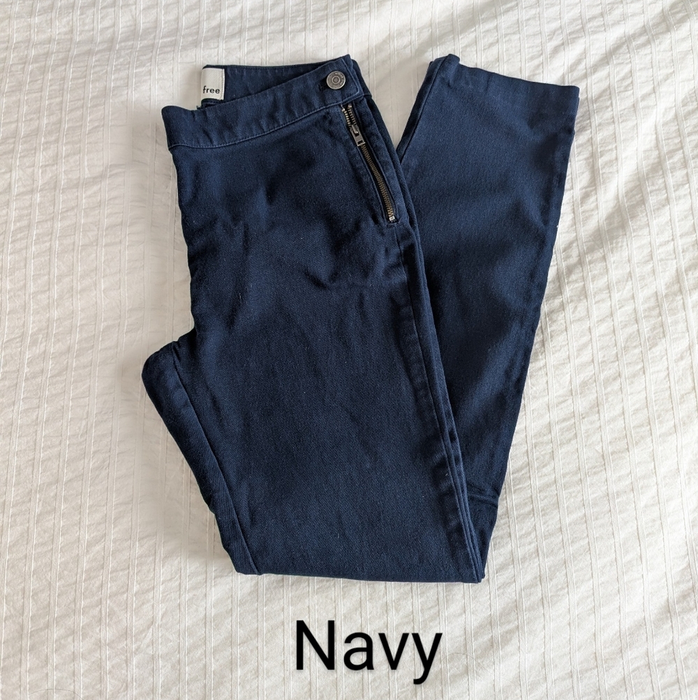 Aritzia Wilfred Free Stretch Chino Pant, Navy